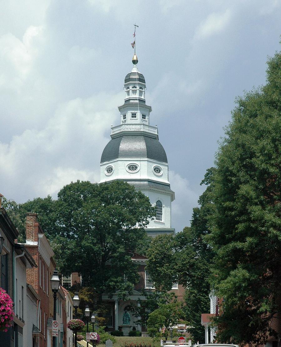 Maryland State House dome above a street in Annapolis, Maryland