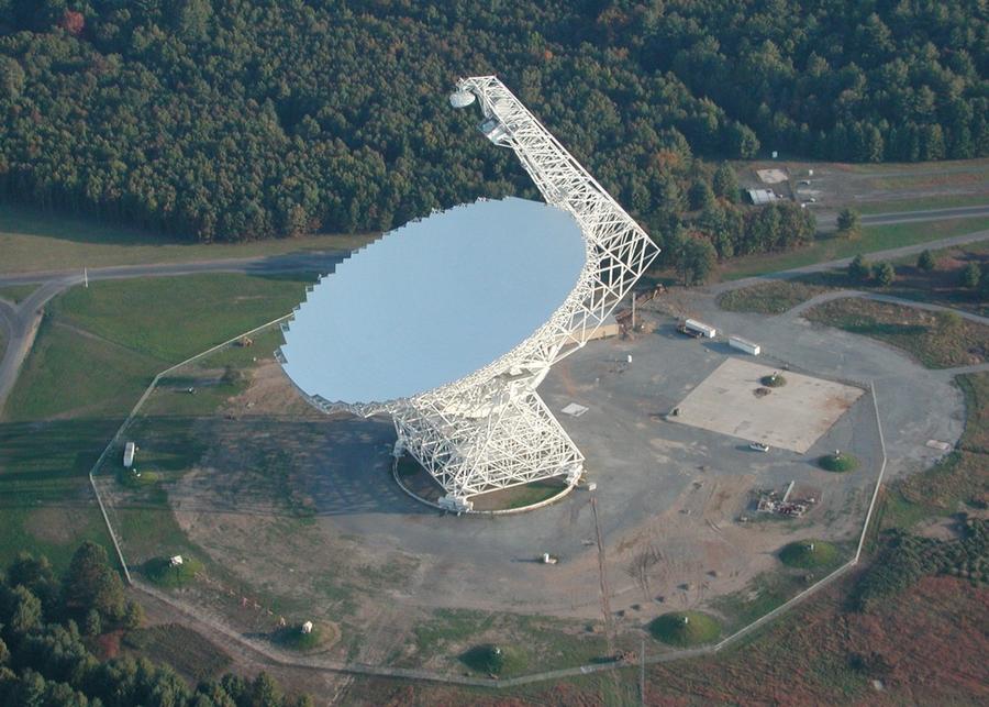 The Green Bank radio telescope in Green Bank, West Virginia